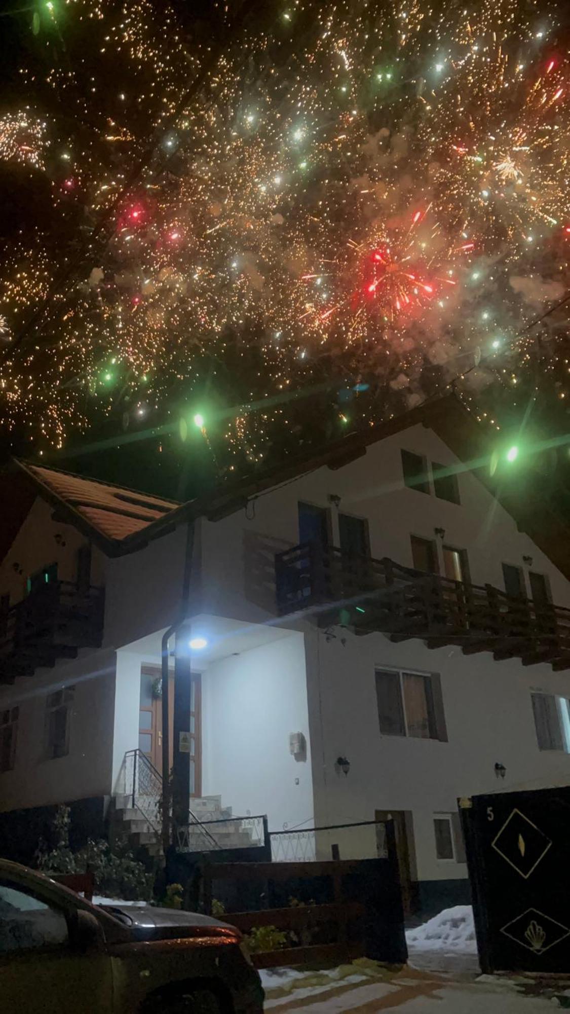 Milea'S Guesthouse Бран Екстер'єр фото